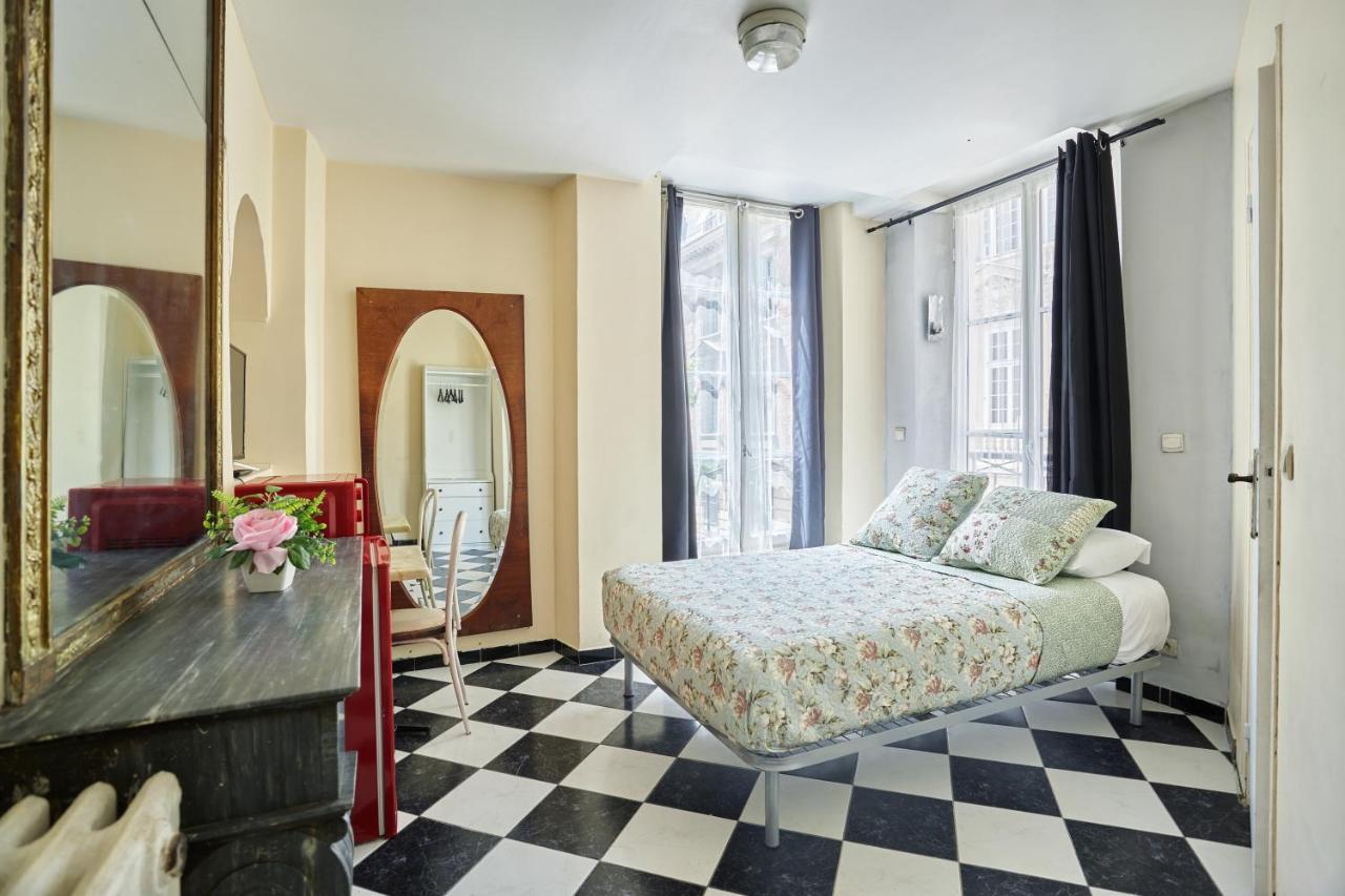 Le Petit Borda Hotel Paris Exterior photo